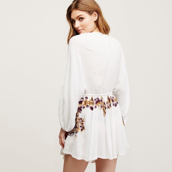 Floral Embroidered Plunge Neck Tunic DRESS NEW - Picture 3 of 5